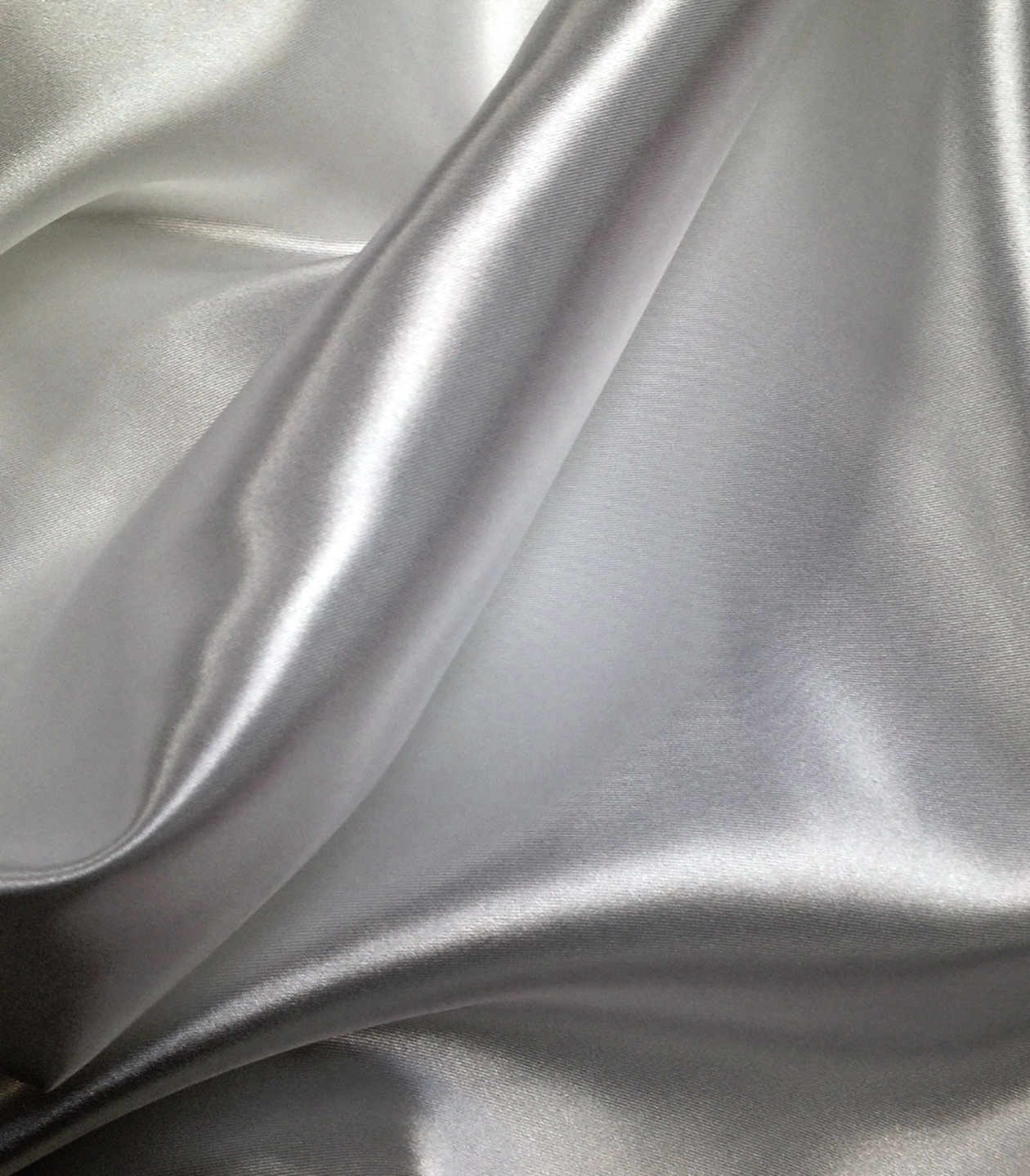 Morceau De Tissu Pour Doublure Satin Gris - Occasion, France