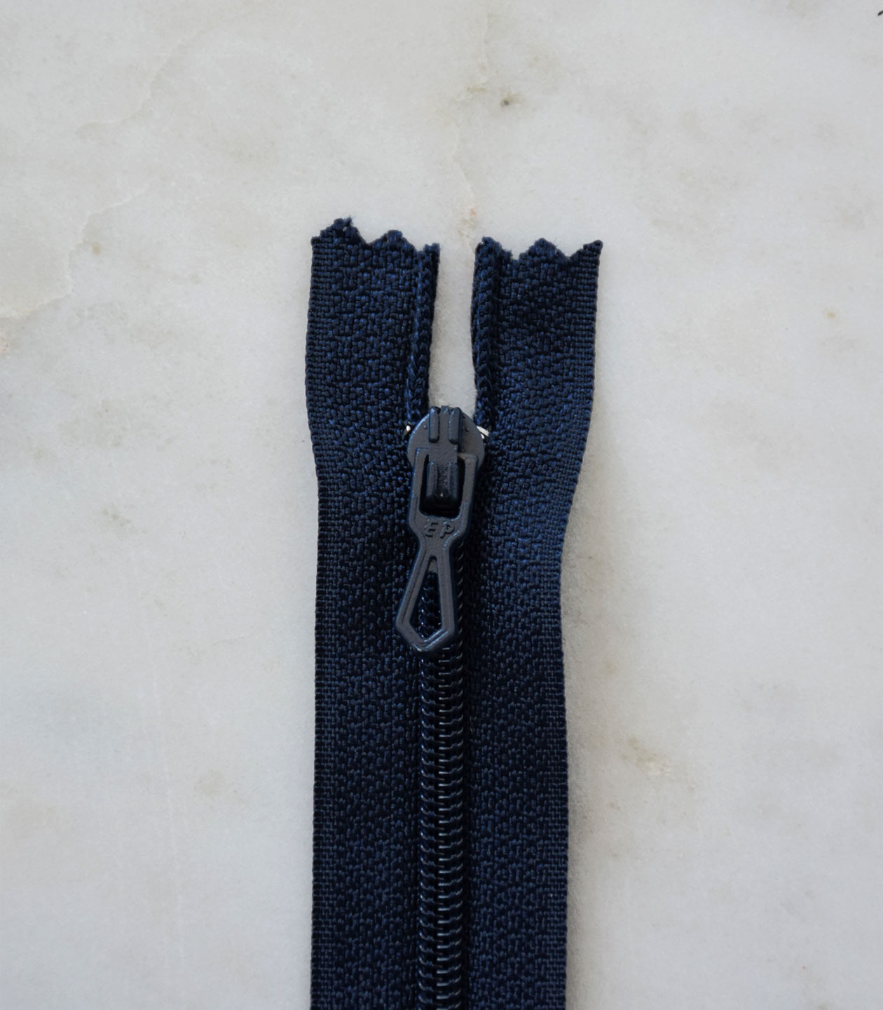 Fermeture Invisible 18 cm Bleu Marine Maille 3 mm