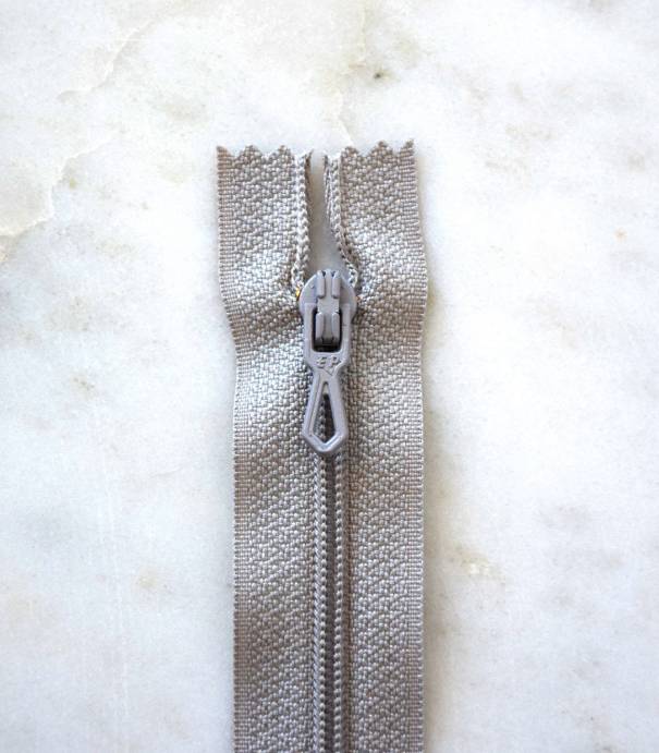 Fermeture éclair - gris clair 432 Fermeture éclair - gris clair 432