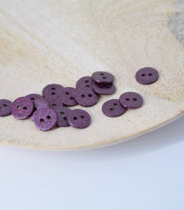Boutons pailletés aubergine Boutons pailletés aubergine