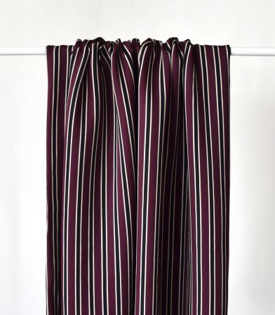 Tissu satin de viscose - Stripes Aubergine Tissu satin de viscose - Stripes Aubergine