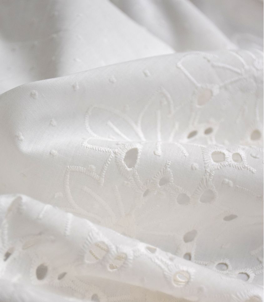 Tissu voile de coton plumetis festonné - Freesia