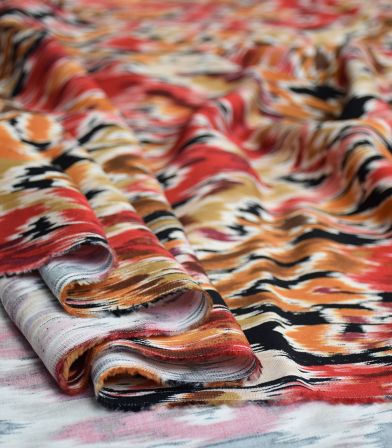 Tissu twill viscose - Ikat rouge Tissu twill viscose - Ikat rouge