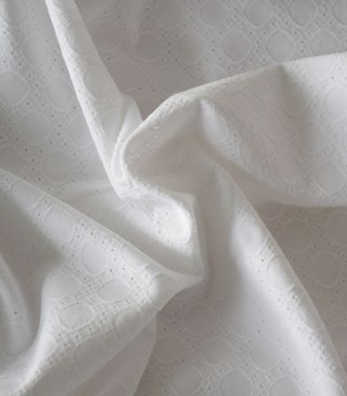 Tissu jersey brodé - Médaillon white