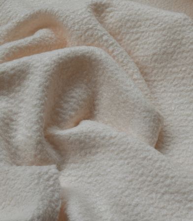 Tissu lainage bouclette - poudre Tissu lainage bouclette - poudre