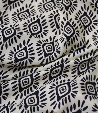 Tissu viscose - Ethnik Off white Tissu viscose - Ethnik Off white