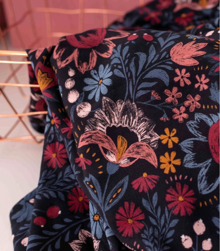 Tissu viscose - Matriochka Tissu viscose - Matriochka