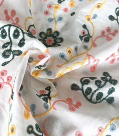 Tissu coton brodé - Flora multicolores Tissu coton brodé - Flora multicolores