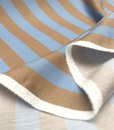Tissu twill soie viscose - Rayures bleu / café Tissu twill soie viscose - Rayures bleu / café
