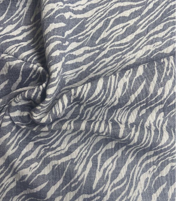 Double gaze Zebra