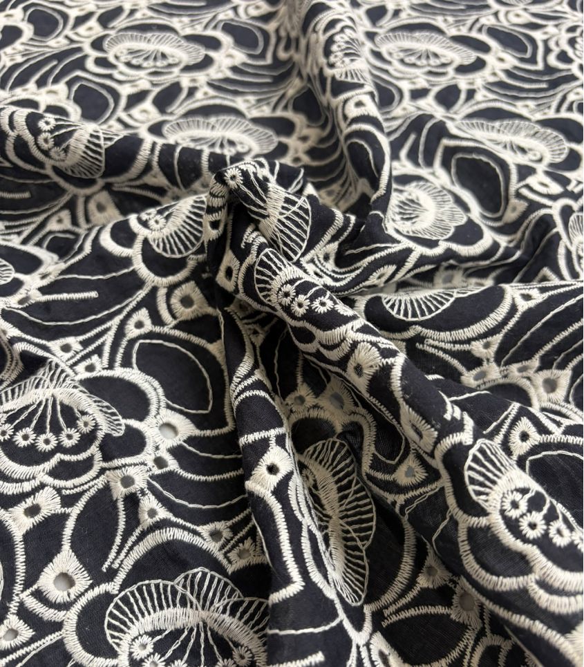 Broderie anglaise Capucine - Black