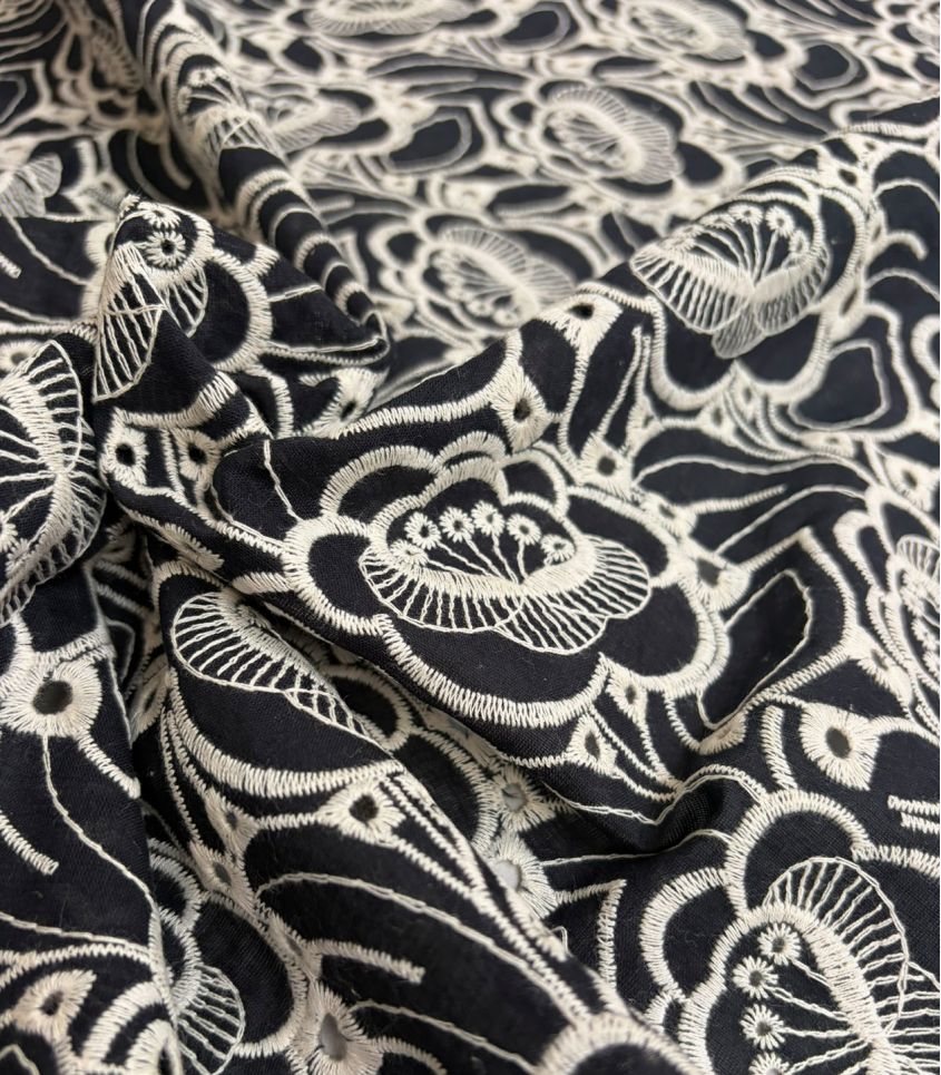 Broderie anglaise Capucine - Black Broderie anglaise Capucine - Black