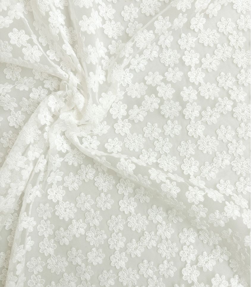 Tulle fin brodé Fleurettes - écru