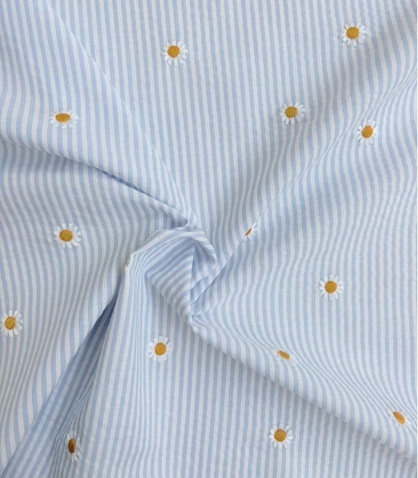 Tissu seersucker ciel - Pâquerettes