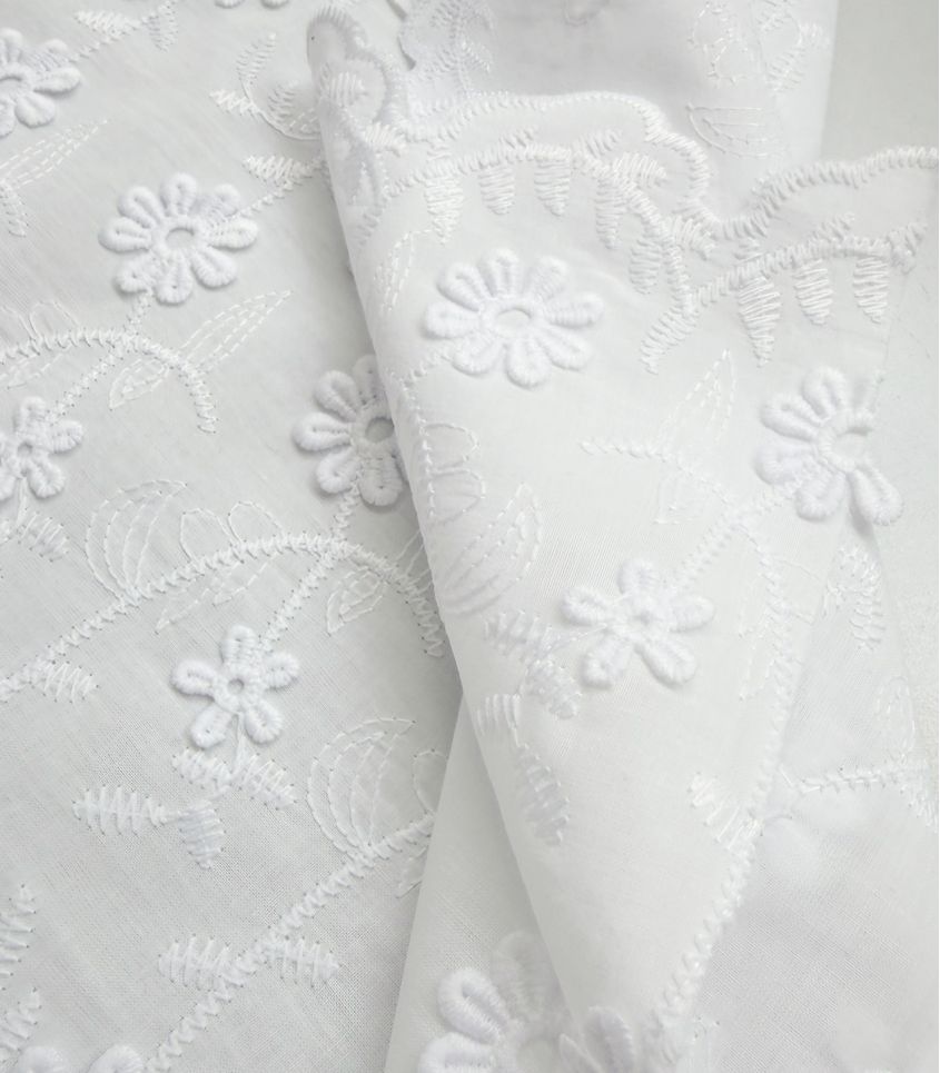 Tissu broderie anglaise festonnée - Daisy