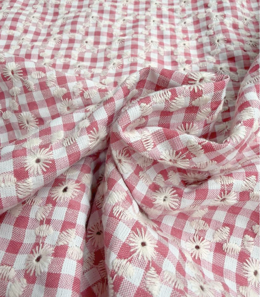 Tissu vichy brodé - Rose thé Tissu vichy brodé - Rose thé