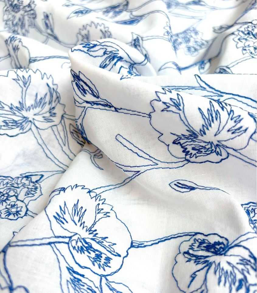 Tissu voile brodé - Porcelaine Tissu voile brodé - Porcelaine