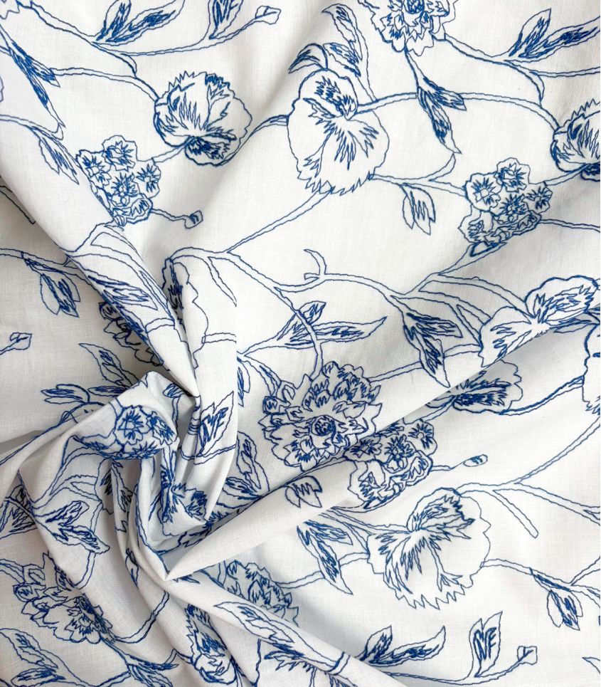Tissu voile brodé - Porcelaine Tissu voile brodé - Porcelaine