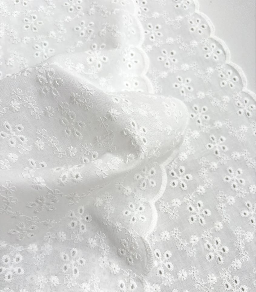Tissu voile de coton festonné - Florelle Tissu voile de coton festonné - Florelle