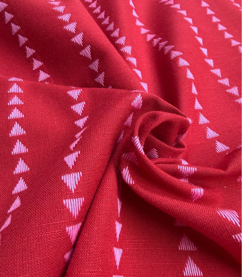 Tissu coton brodé - Pyramide Rouge