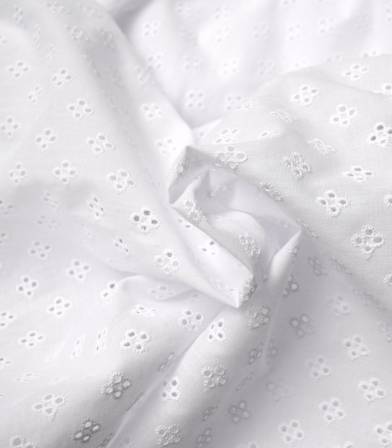 Broderie anglaise Fleurette