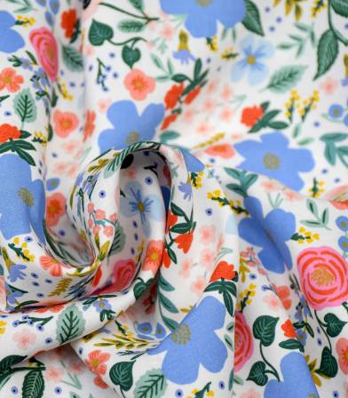 Viscose Primavera - Wild rose - Cream Viscose Primavera - Wild rose - Cream