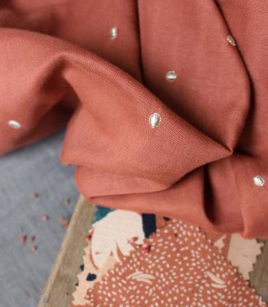 Tissu Stardust chesnut Tissu Stardust chesnut